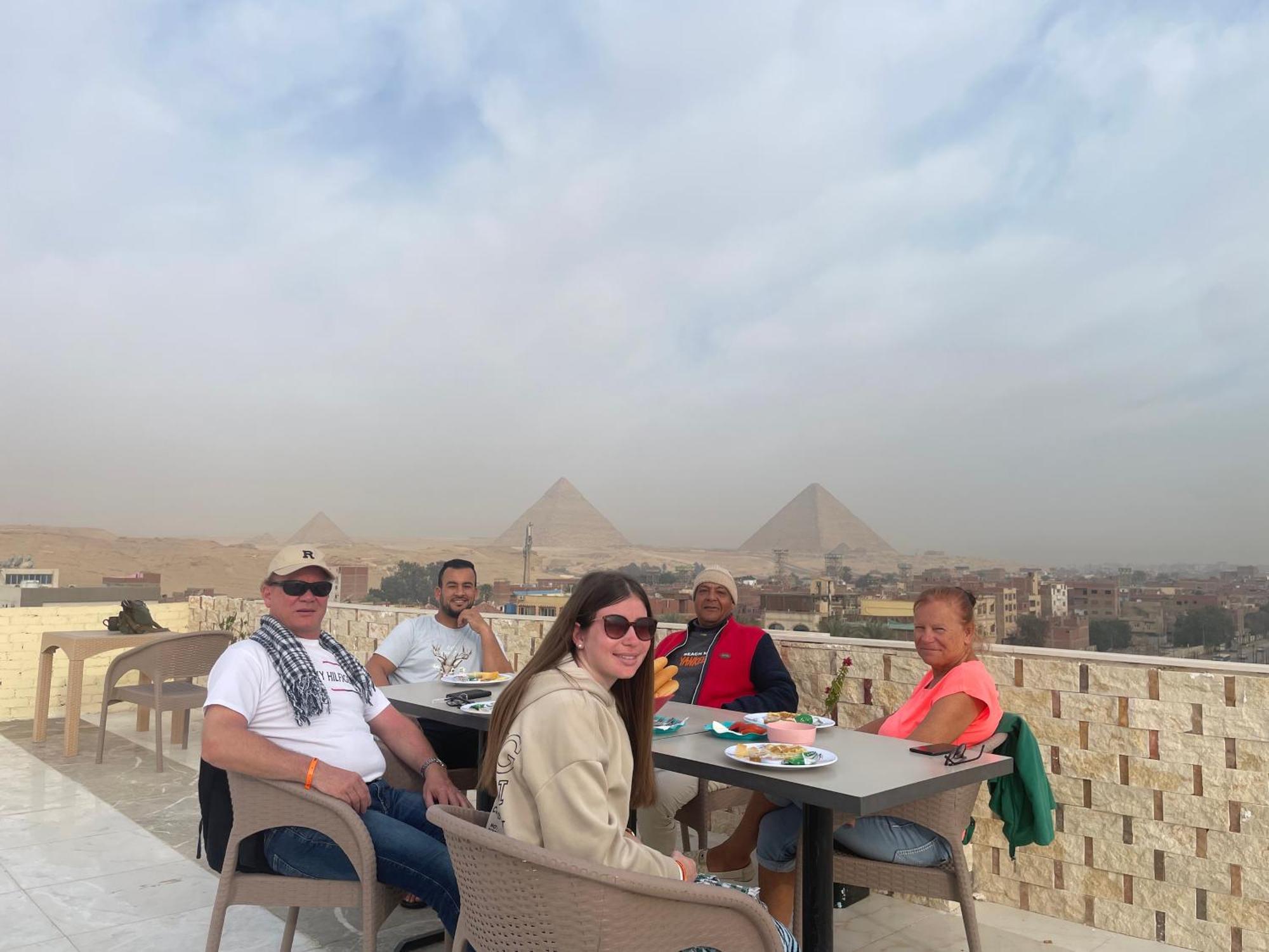 Golden Mask Pyramids Inn Kafret el-Gabal Exterior foto